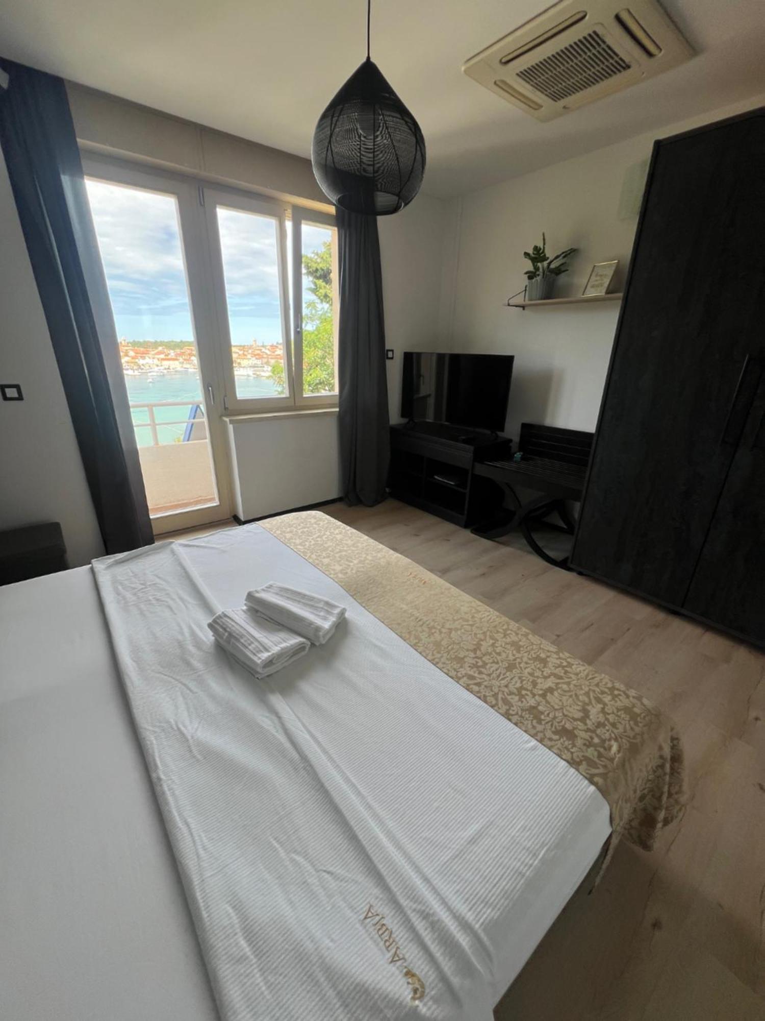 Villas Arbia - Magdalena By The Beach Banjol Dış mekan fotoğraf